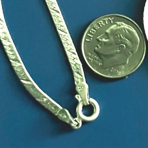 AZR Vintage Italian Sterling Silver Herringbone Necklace - Picture 10 of 13